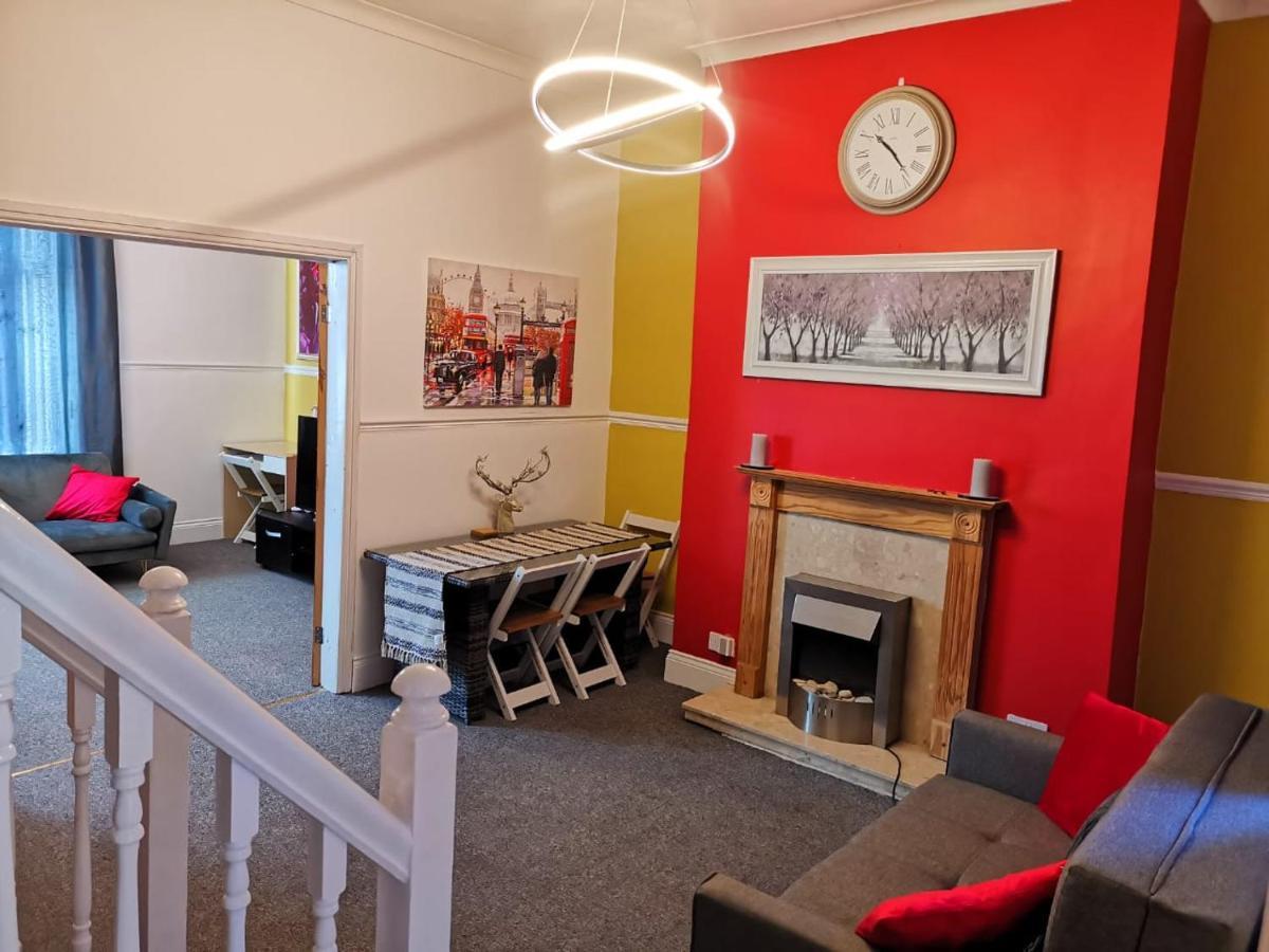 The Superhost - 4 Bedroom House Sunderland  Extérieur photo