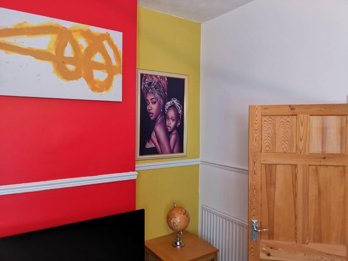 The Superhost - 4 Bedroom House Sunderland  Extérieur photo