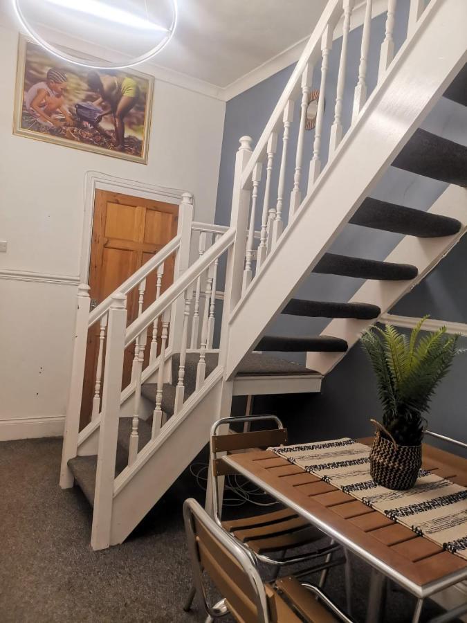 The Superhost - 4 Bedroom House Sunderland  Extérieur photo