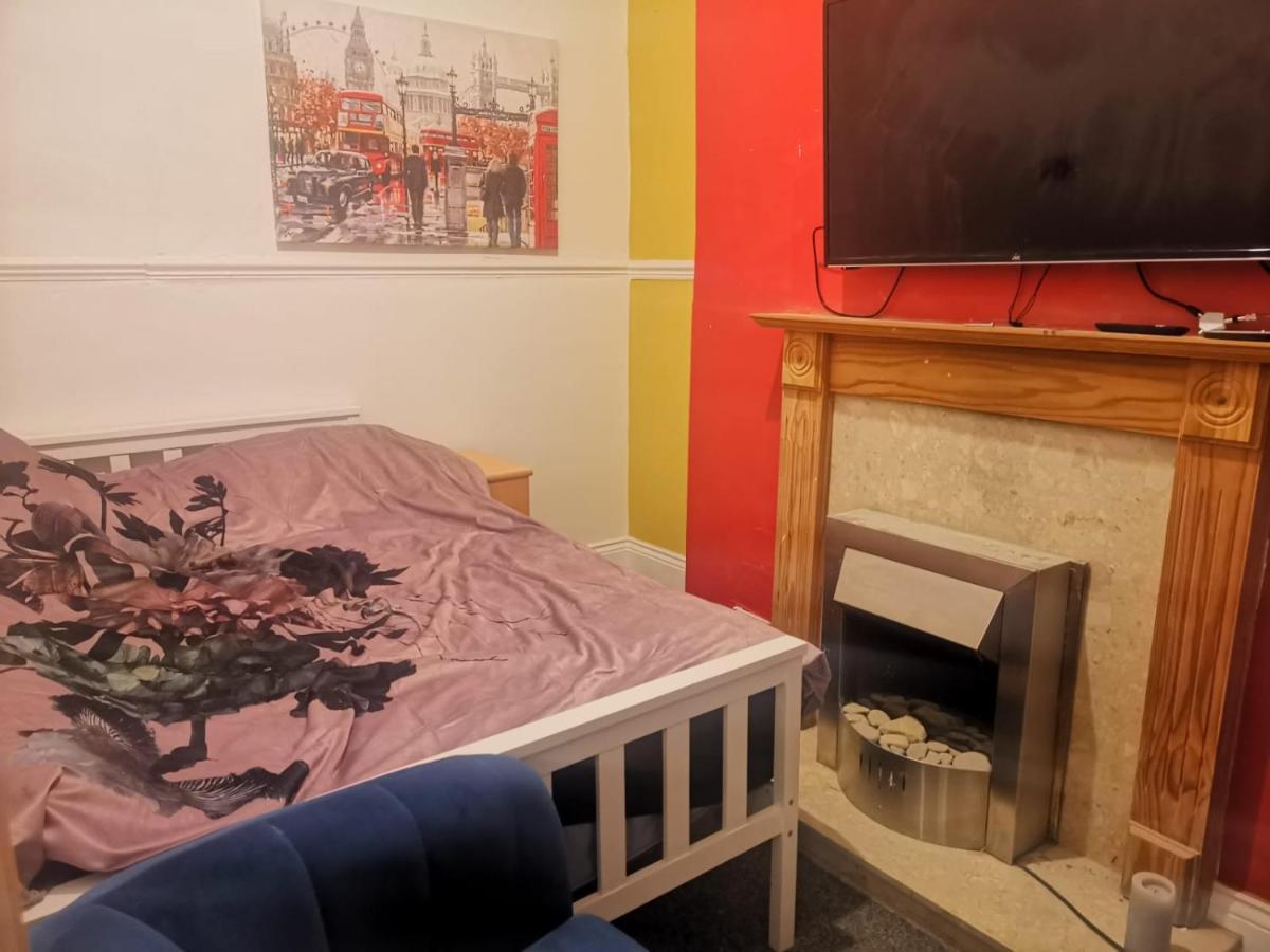 The Superhost - 4 Bedroom House Sunderland  Extérieur photo